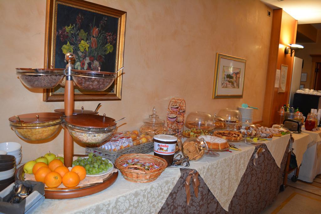Hotel Lory&ristorante Ferraro 4*
